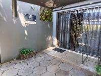J & M Elegant Escape 1 - B&B Centurion
