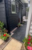 Saving Grace with private hot tub - B&B Bawdeswell