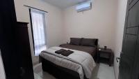 Renny Guest House - B&B Motongbuwuh