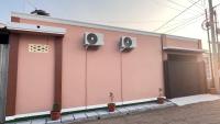 Renny Guest House - B&B Motongbuwuh