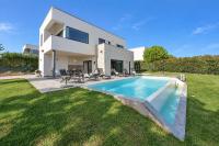 Villa Cala Sonriso for 8 people near Pula with heated pool & sea view - Chambres d'hôtes Krnica