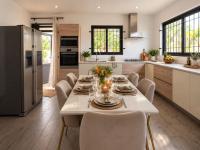 Villa Ravelana Mauritian Charm & Pool - Bed and Breakfast Grand Baie
