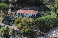 Con giardino nel verde a 5 chilometri dal mare - B&B Albisola Superiore