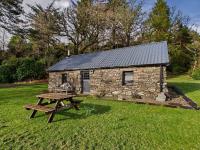 Highland Bothy, Fireplace, Sea & Mountain Views - B&B Appin