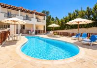 Sea View Studio in Peyia, Pool, Balcony & Free Parking - Bed and Breakfast Pégeia