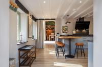 Woodpeckers - Stylish luxury property with hot tub - Bed and Breakfast Marldon