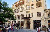 Epicenter Nizami street Hotel - Bed and Breakfast Bakoe