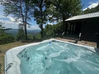Black Bear Ridge - Games, Hot Tub, Deck with Views - Ferienwohnung Mentone