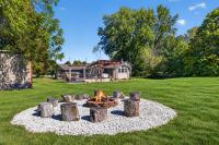 Sleeps 10, Indoor and Outdoor Theaters, Batting Cage, & Games! - B&B Westfield