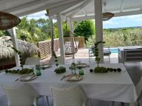 Nid Kréyol Domaine de Charme avec Villas, Piscine Privée & Jacuzzi - B&B Sainte-Anne