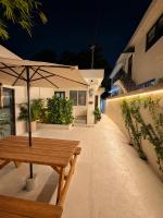 Villa Bamboo - Bed and Breakfast San Juan