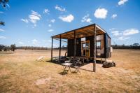 Hermano Farm Stay by Tiny Away - Bed and Breakfast Greenhills