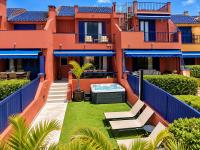 Holiday home in meloneras with sea views, golf and private jacuzzi - B&B Maspalomas