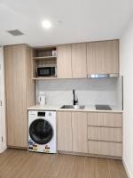 Private Studio next to Macca's - B&B Sydney