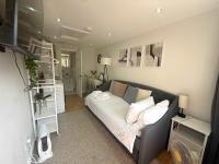 Willow Studio - a self-contained studio w parking - Ferienwohnung Oxford