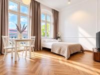 Apartment mit Balkon