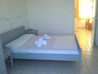 One-Bedroom Apartment with Sea View (3 Adults)