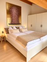Architect-Apartments Atelier 42qm, Küche und Bad - Bed and Breakfast Miesbach