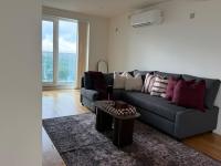 Amanah Properties - Ealing Skyline Sleeps 6 with AC & 5 mins frim Elizabeth Line - Ferienwohnung London Borough of Ealing
