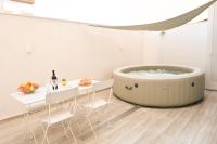 3-Bedroom with Jacuzzi & Private Terrace - B&B Swieqi