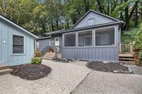 Screened porch pt water views hot tub walk to Saug - Bed and Breakfast Saugatuck