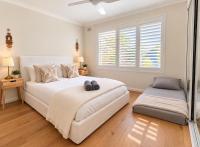 Sunny 2BR Retreat Drummoyne Harbour - B&B Sydney