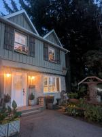 Olde Stone Coach House - Cozy Historic Getaway - Chambres d'hôtes Fergus