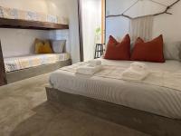 Pahuway Beachfront Suites - Bed and Breakfast General Luna