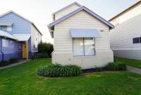 Captains Cove Resort - Waterfront Apartments - B&B Paynesville