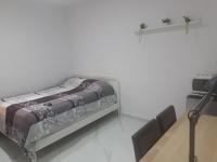 Cozy City Ikarias - Bed and Breakfast Limasol