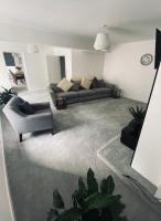 Spacious Apartment sleeps 4 Whitehaven Cumbria town centre self check in - Bed and Breakfast Whitehaven