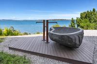Stylish Home with Outdoor Area & Spectacular Views - Chambres d'hôtes Penna