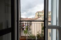Greens & Sun - Santa Giulia - 5 min to M3 & Train Station by InnStay - Chambres d'hôtes Milan