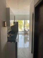 Stunning Sea View 1BR Apartment on Corniche Road - B&B Hurghada