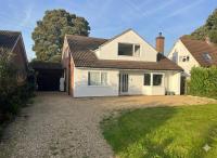 Grand 5BR Home in Market Harborough with Parking - B&B Market Harborough