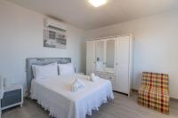 Fifty`s House 1 By Sam Houses - B&B Ribeira Brava