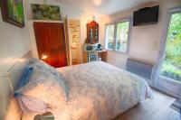 Doppelzimmer mit Gartenblick