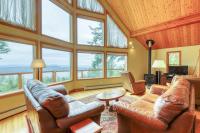2 Bed 2 Bath Vacation home in Orcas Island - Bed and Breakfast Rosario