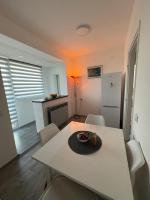 Apartman DORA - Bor - Bed and Breakfast Bor
