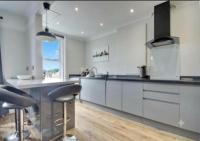 Modern, stylish Southsea 2 bed apartment - B&B Portsmouth