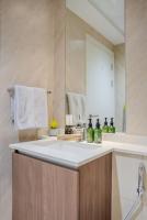 Luxurious studio apartment with private garden - B&B Sharja