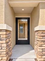 Perfect 1-level, 4-bedroom, 2100 sqft house in Avondale, AZ - B&B Avondale