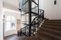Central 2BR - 2 Bathrooms - Main Train Station - B&B Praga