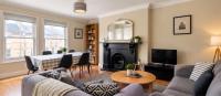 Spacious Kensington Apartment - Sleeps 10 - Pool Table - 5-Min Walk to Station - B&B London