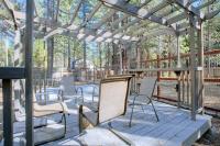 7 Mi to Heavenly Ski Resort: Cozy Tahoe Cabin - Chambres d'hôtes South Lake Tahoe