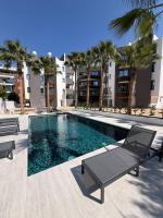 AVRA Residences Modern Beachside Studios Apartments - B&B Limisso