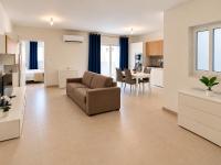 Gzira flat - 4 Min Walk to the Seafront - Fully AC - B&B Gżira