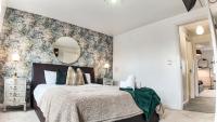 Vibrant 4bedrom House In Salford, Sleeps 7 - Bed and Breakfast Manchester
