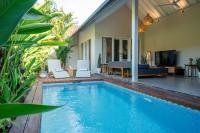 Casa Oliva - Quiet 2BR Pool Oasis, Walk to Seminyak Eat Street - B&B Seminyak