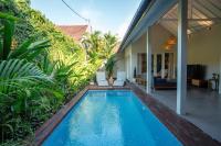 Casa Oliva - Quiet 2BR Pool Oasis, Walk to Seminyak Eat Street - B&B Seminyak